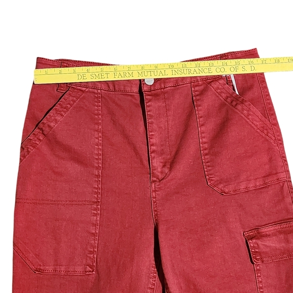 RISEN NWT High Rise Cargo Boyfriend Jeans Rolled Up Hem Size 15/32 Color Brick - Picture 13 of 16